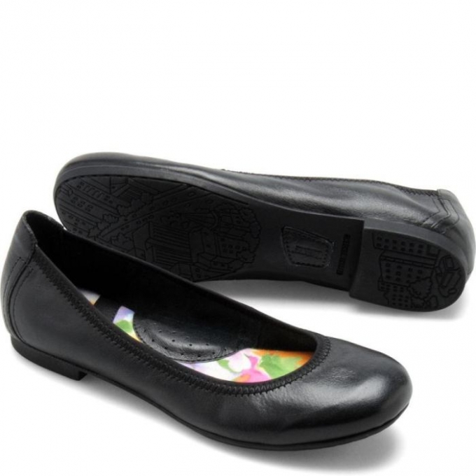 Women's Born Julianne Flats - Black